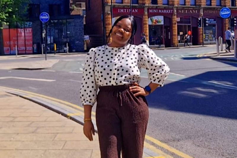 Rose stood by roadside in Sheffield City Centre